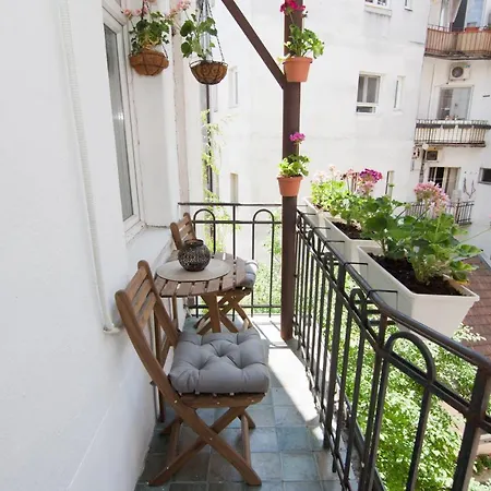 Dorcol Place, Apartment