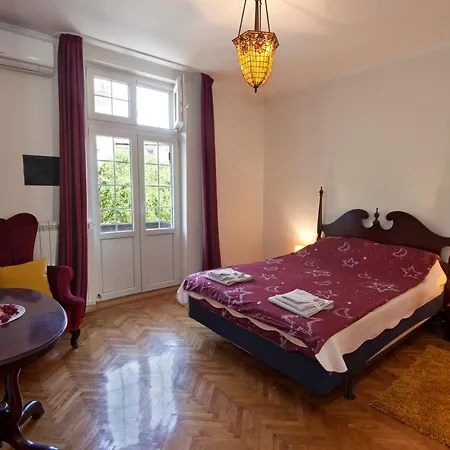 Dorcol Place, Apartment